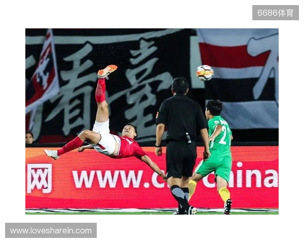 完美融入!廷伯:埃泽上演帽子戏法不是巧合,他很努力性格也很好